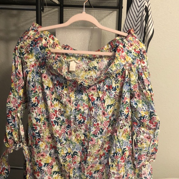 H&M Tops - H&M Spring Blouse Size 14 Brand New